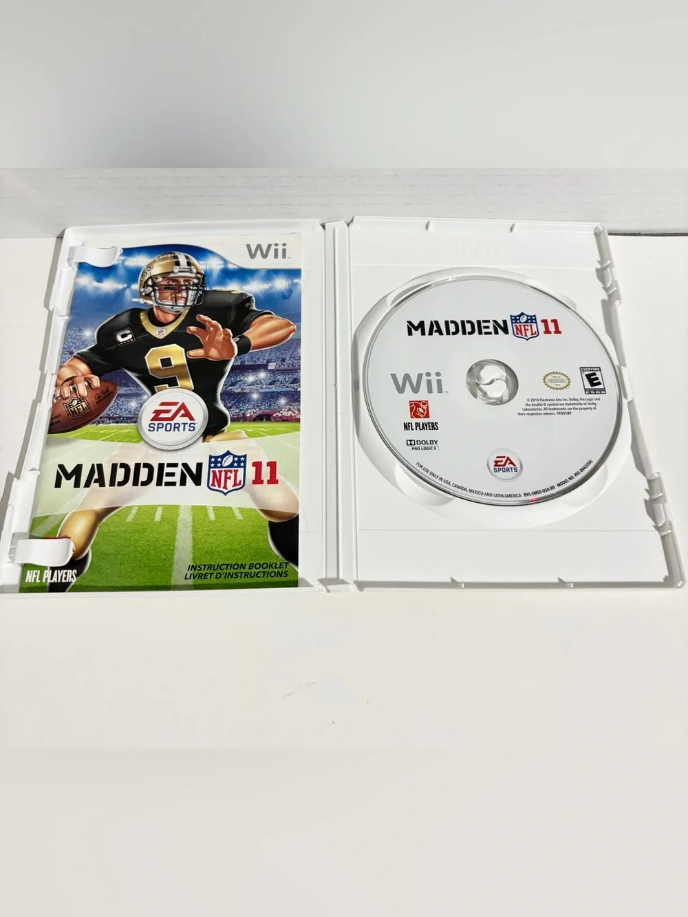 Wii Madden NFL 11 Nintendo 2010 Complete Disc Manual Case Drew Brees Saints MVP